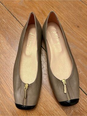 French Sole Zipper Leather Ballet Flats